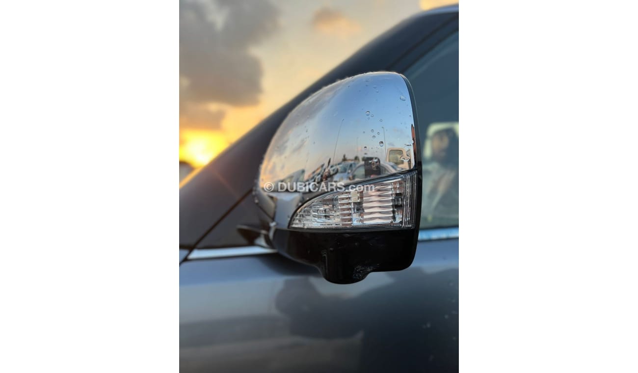 Nissan Patrol Nissan Patrol Platinum V8, 5.6 CC, Model 2023