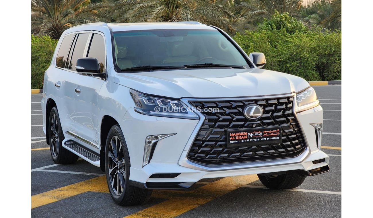 Lexus LX 570 facelifted