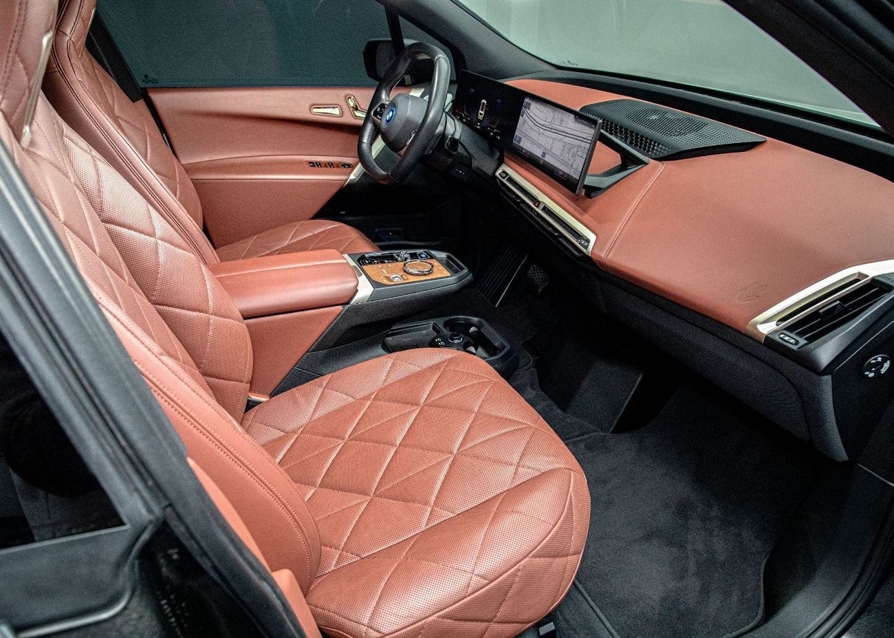 بي أم دبليو iX xDrive40