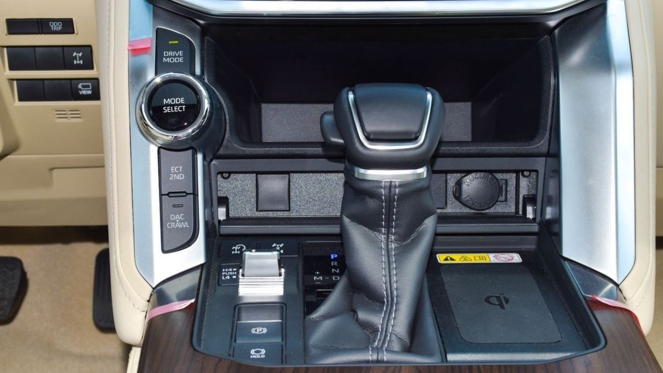 Toyota Land Cruiser ECT0014 - Toyota LC300 GXR - 3.5L Petrol - White/Beige