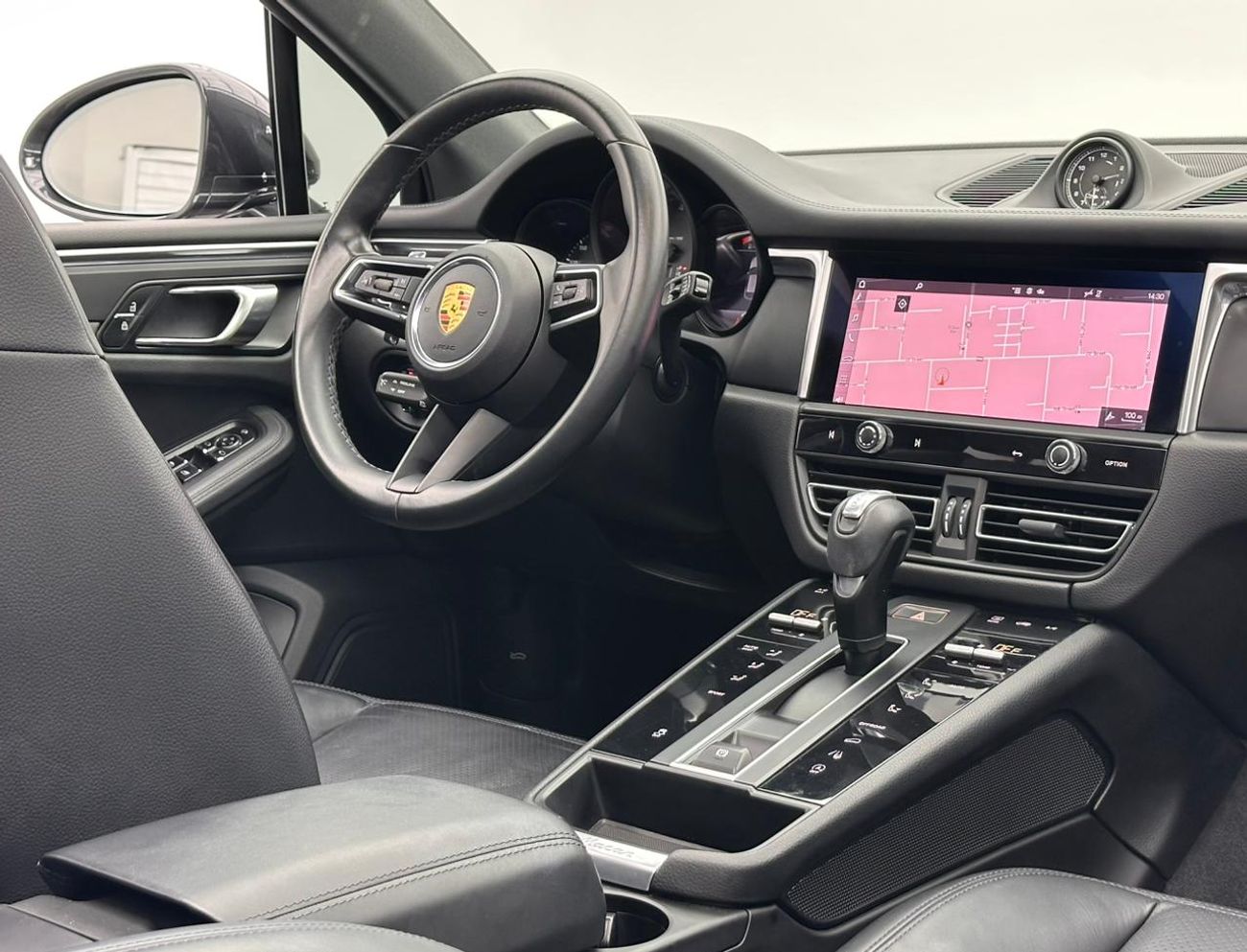 Porsche Macan Std 2.0L (252 HP) 2022 Porsche Macan, 1 Year Warranty Unlimited, Full Service History, Excellent Con