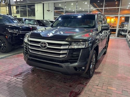 Toyota Land Cruiser 2024 GXR Twin Turbo 3.5L Engine Full Option Very Clean And Perfect Condition