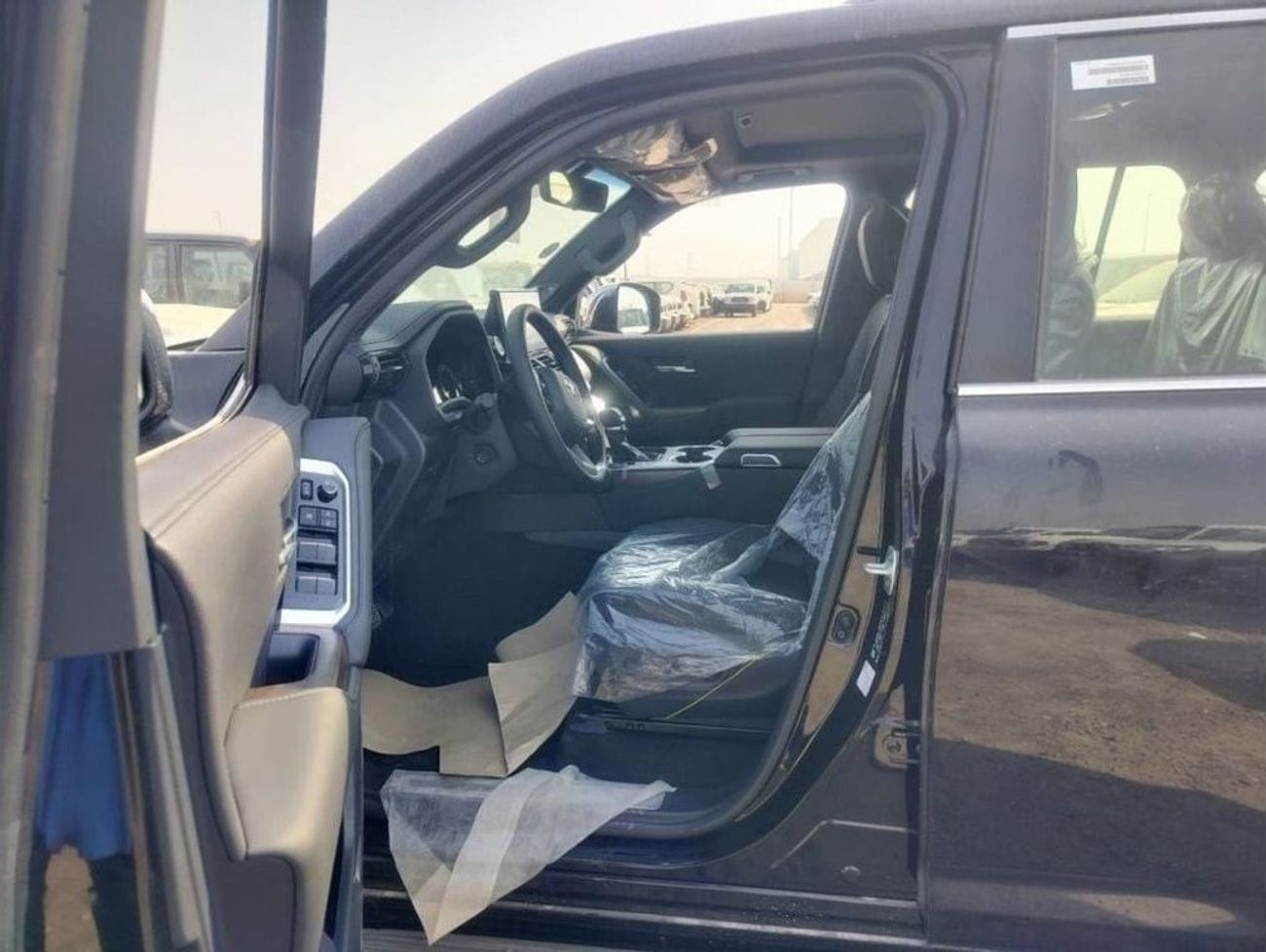 تويوتا لاند كروزر Toyota Land Cruiser VX+ Petrol 3.5L Automatic | 0KM | 03 Years Warranty