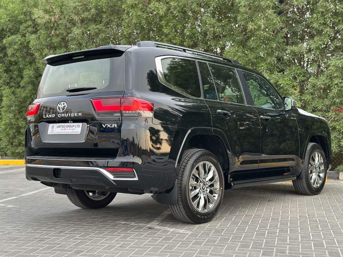 Toyota Land Cruiser VXR | Brand New | Only For Export