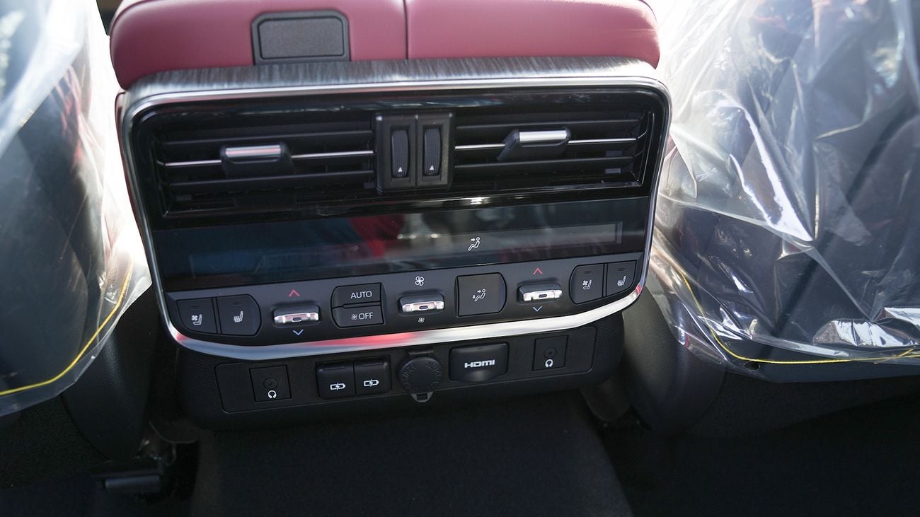 تويوتا لاند كروزر GR Sport