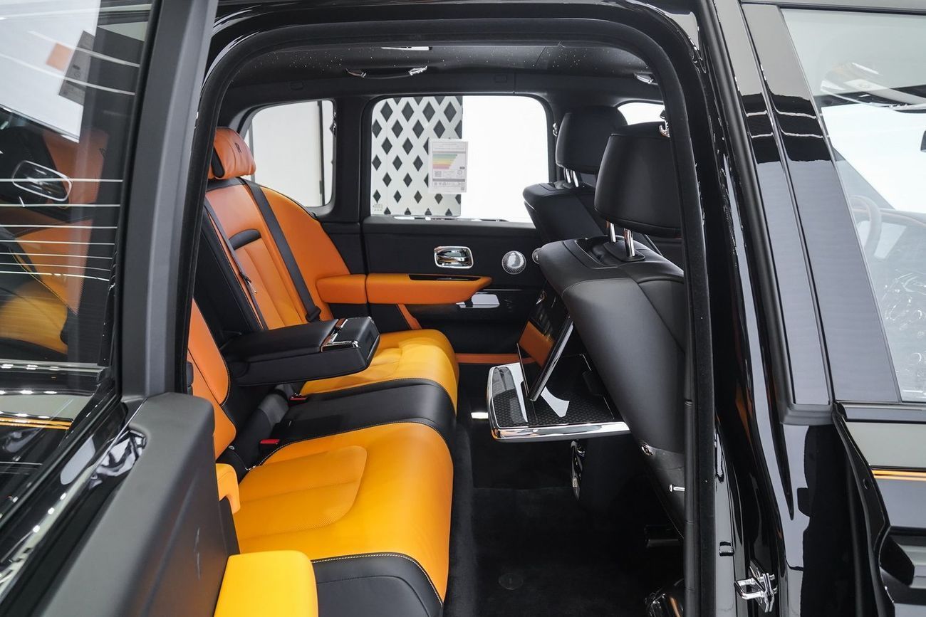 Rolls-Royce Cullinan Rolls Royce Cullinan Black Badge