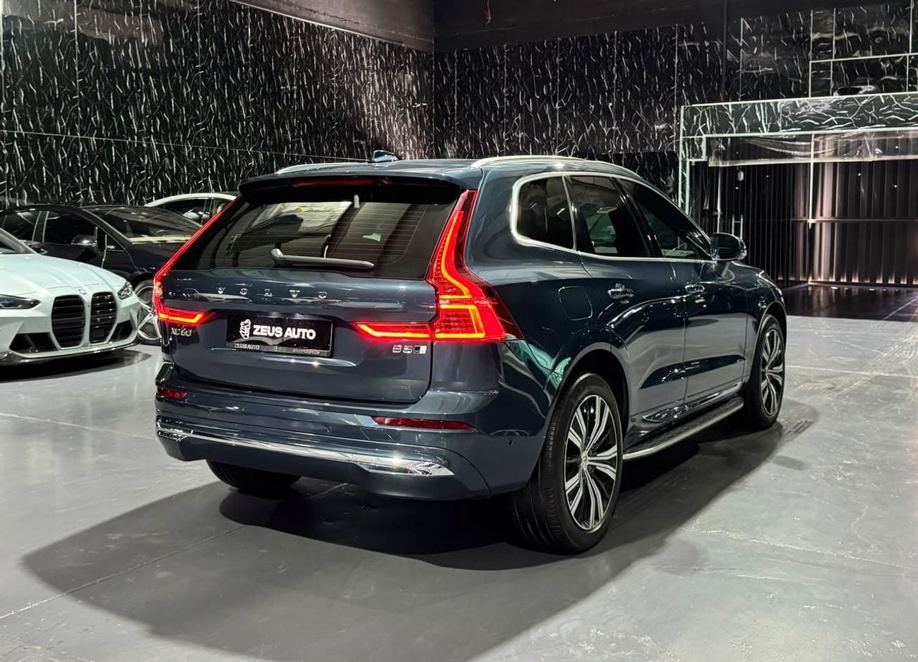 Volvo XC60 ULTIMATE BRIGHT VOLVO XC60 B5 AWD |GCC | Original paint | Al futtaim Warranty 2028