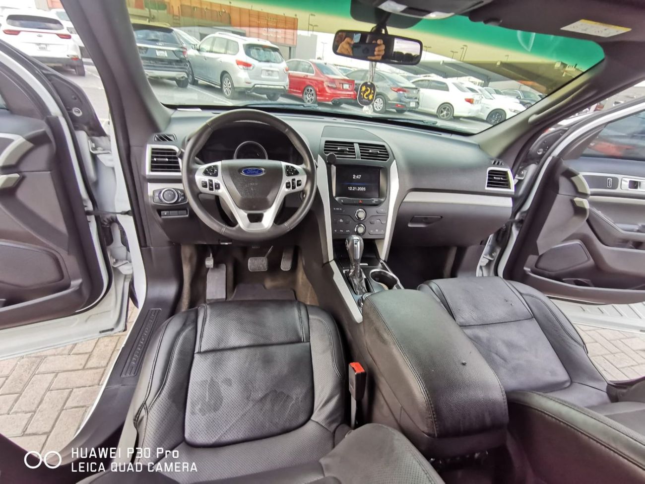 Ford Explorer Std 3.5L 4WD full option, panoramic