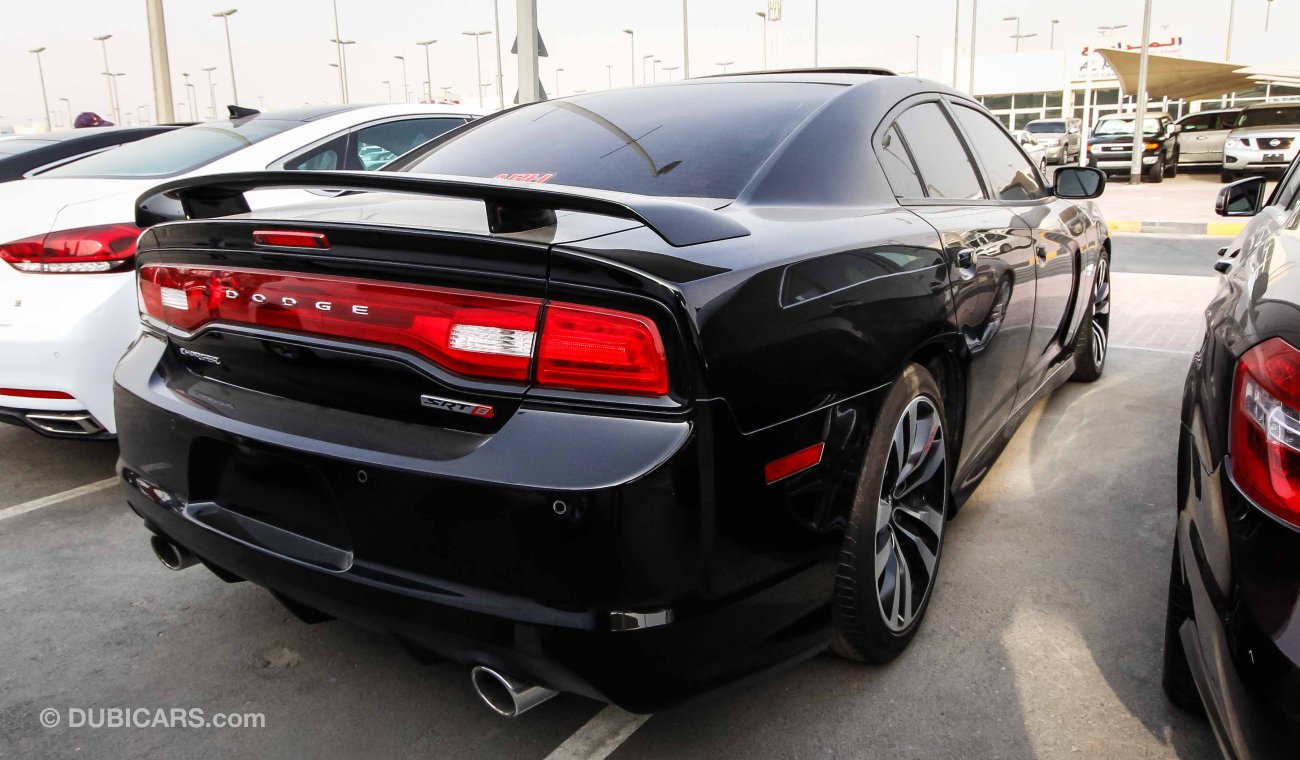 Dodge Charger SRT8