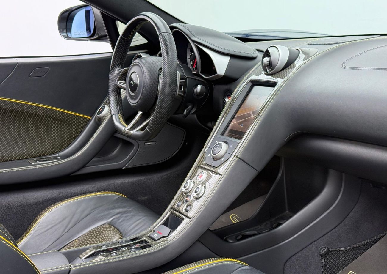 McLaren 650S 2015 McLaren 650S Spider, Full Service History, Excellent Condition, GCC