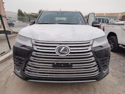 لكزس LX 700h Signature