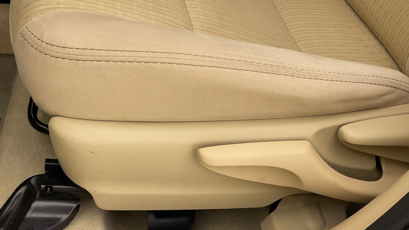 تويوتا يارس SE 1.5 | بدون دفعة مقدمة | اختبار القيادة في المنزل