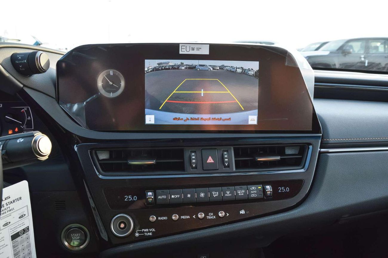 لكزس ES 350 LEXUS ES350 3.5L FWD PETROL SEDAN 2025