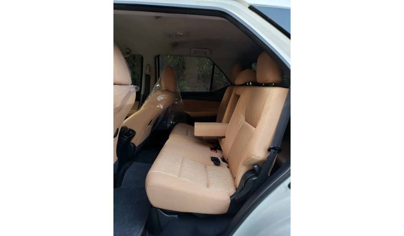 Toyota Fortuner Full option Gcc clean car 2.7 L