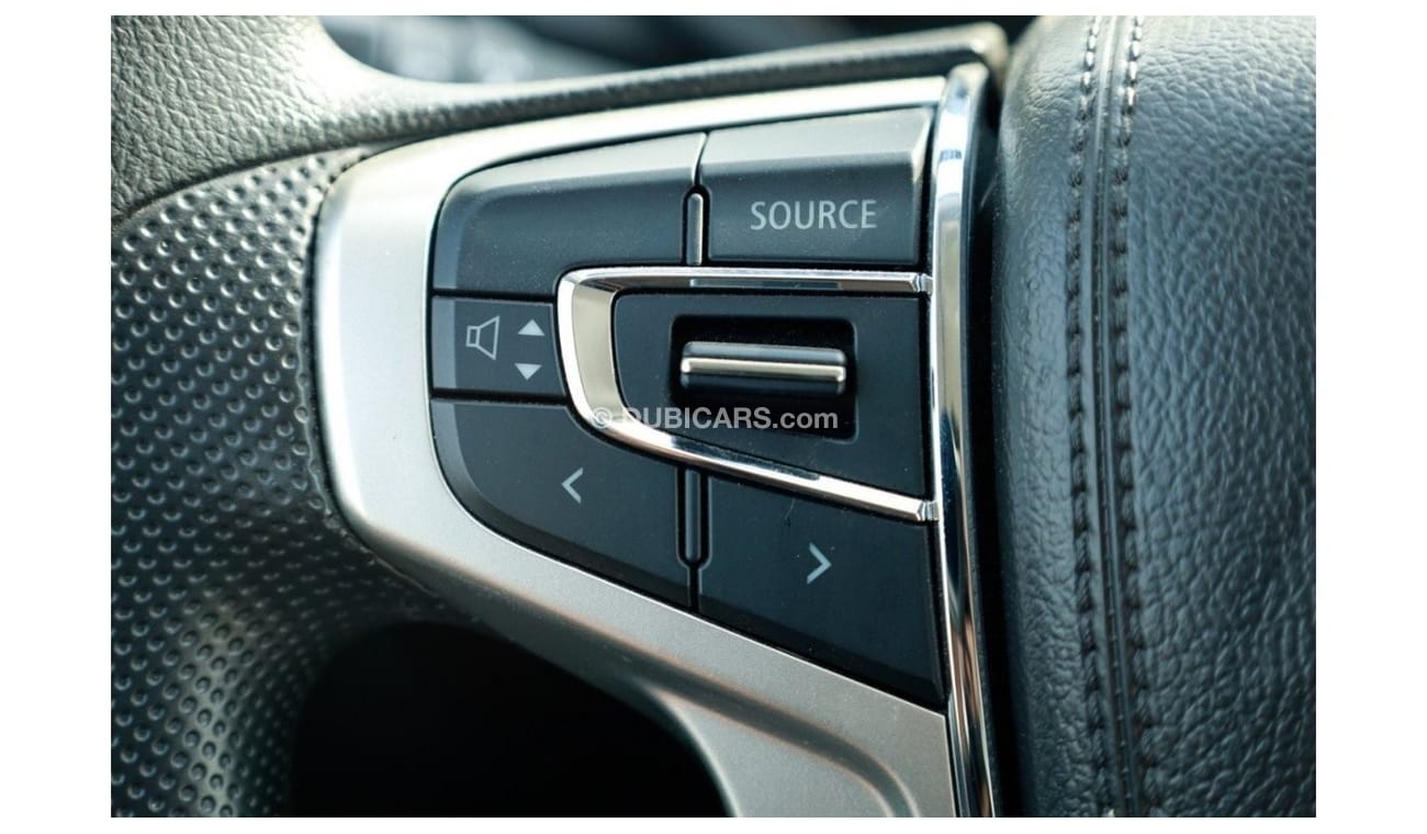 Mitsubishi L200 Mitsubishi L200 petrol 2023 basic option Manual