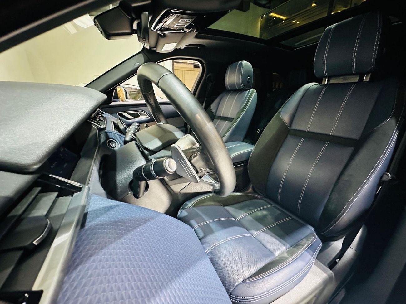 Land Rover Range Rover Velar P250 R-Dynamic HSE 2.0L