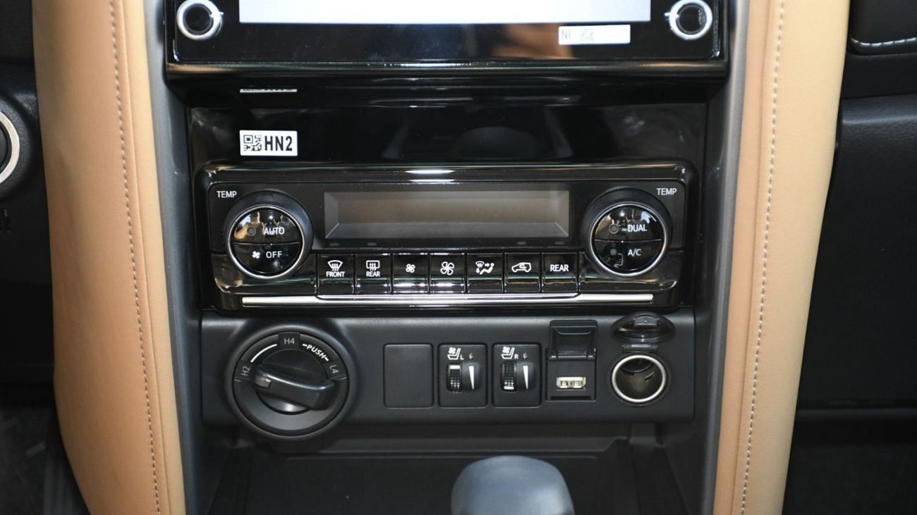 Toyota Fortuner VXR 4.0L (278 HP) VXR V6 4.0L Petrol Full Option 2025YM
