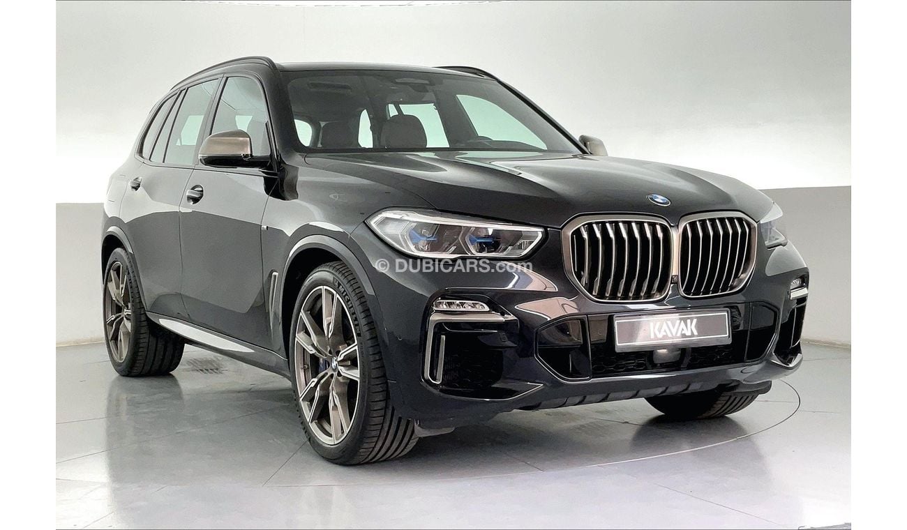 BMW X5 M50i
