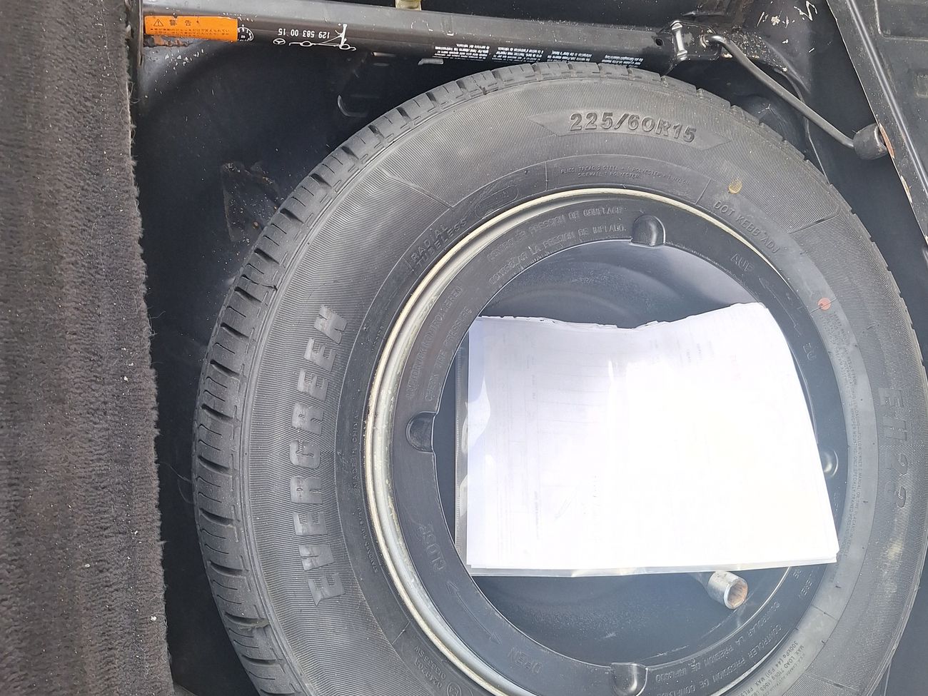 Mercedes-Benz 560 SEC