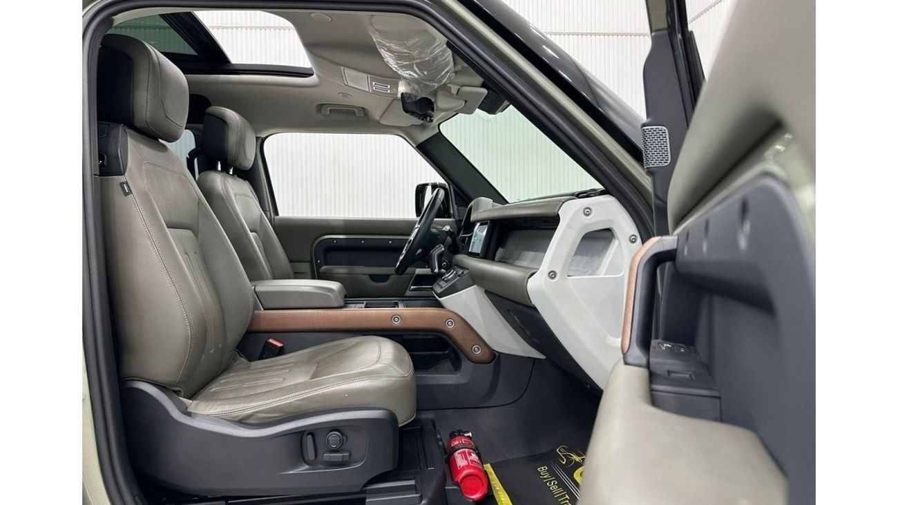 Land Rover Defender 2021 Land Rover Defender P400 90 HSE, April 2026 Land Rover Warranty, Full Options, GCC