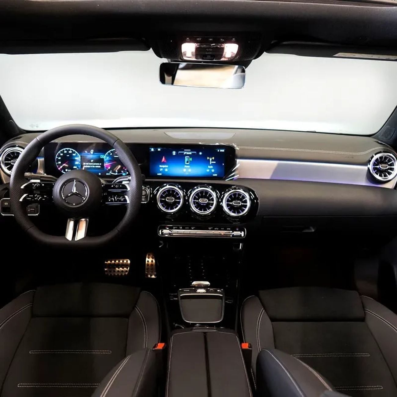 Mercedes-Benz CLA 200 AED 3,449 pm • 0% Downpayment • Mercedes CLA200 • 5 Years Agency Warranty