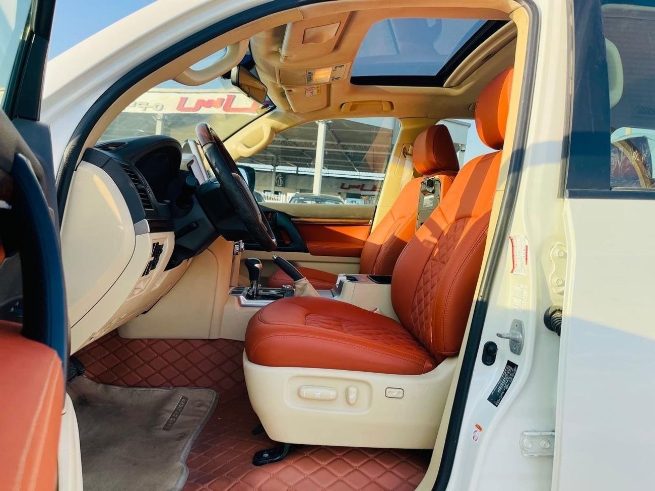 تويوتا لاند كروزر Toyota landcuriser GXR V8 2017 Full option