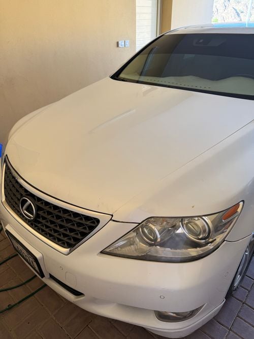 Lexus LS460