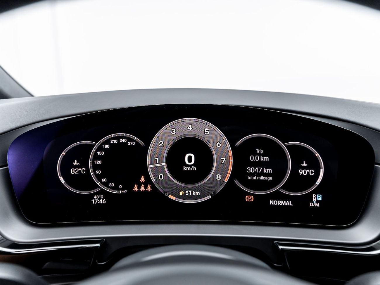 Porsche Cayenne Base Coupe 2024 Porsche Cayenne Coupe, January 2027 Porsche Warranty, Low KMs, GCC