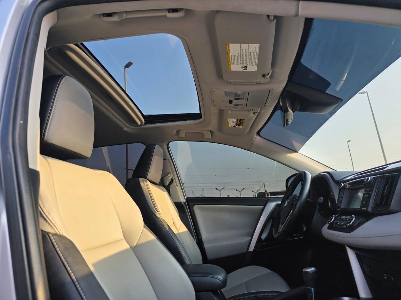 تويوتا راف ٤ Limited 2.5L