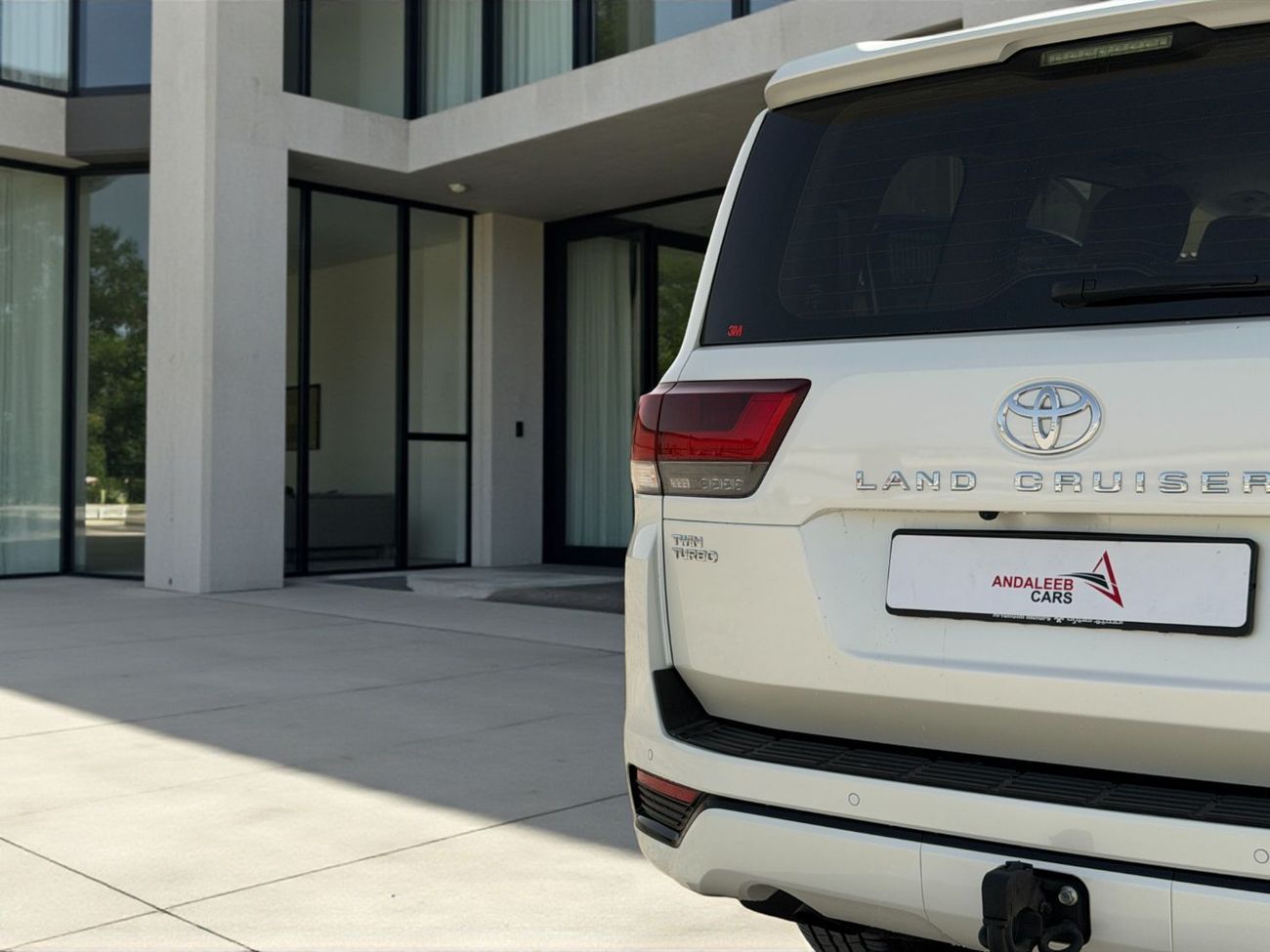 Toyota Land Cruiser GXR 3.5L TOYOTA LAND CRUISER GXR TWIN TURBO | 3.5L V6 – 409 BHP | 2025 | GCC SPECS | AED 4,960 PER M