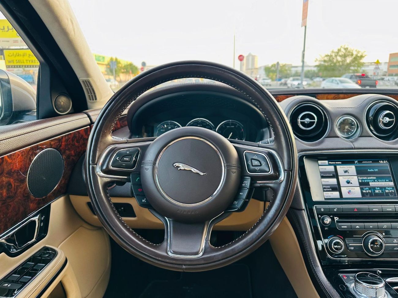 Jaguar XJ AED 980 PM | JAGUAR XJL  LUXURY | FULL AGENCY MAINTAINED | GCC SPECS | FIRST OWNER