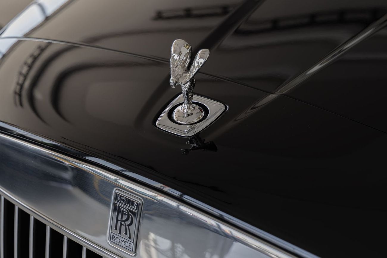 Rolls-Royce Cullinan ROLLS-ROYCE CULLINAN | SILVER BADGE | FULL OPTIONS | BESPOKE SOUND SYSTEM | EUROPEAN SPECS | 2026