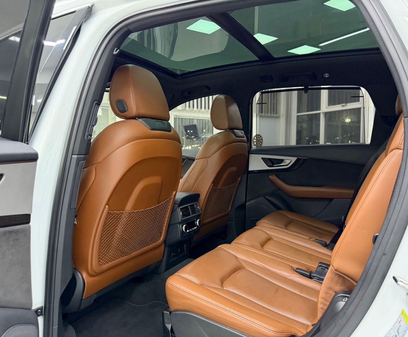 أودي Q7 45 TFSI quattro S-Line 3.0L