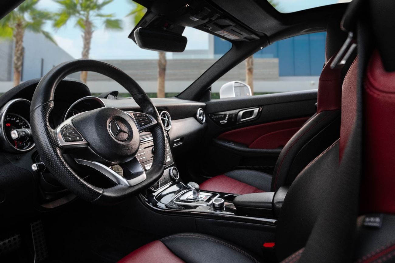 Mercedes-Benz SLC 200 200 AMG | 2,154 P.M  | 0% Downpayment | Excellent Condition!