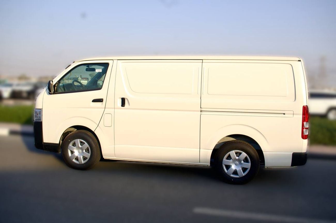 Toyota Hiace DLS - STD ROOF