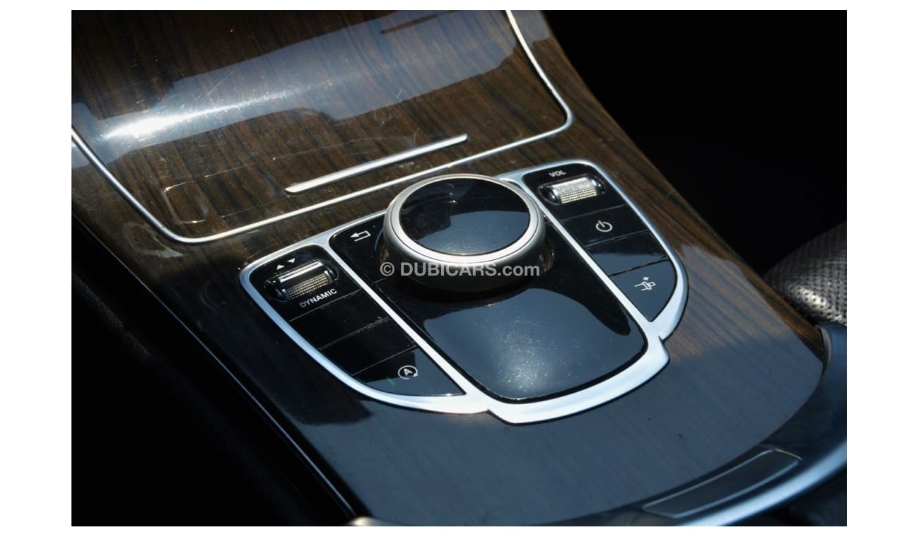 Mercedes-Benz C 300 MERCEDES--C300--FULL OPITION//GOOD CONDITION