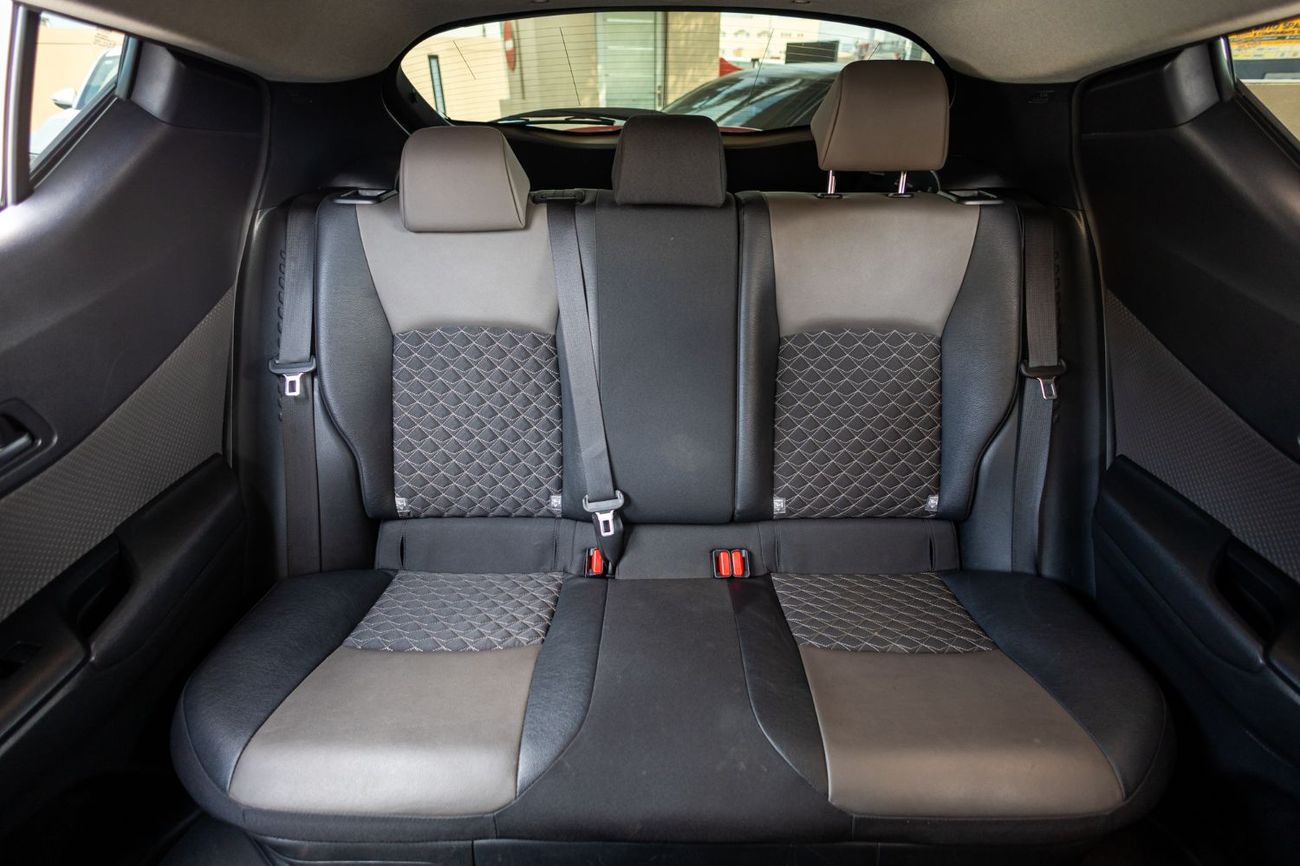 تويوتا CHR GX 1.8L (96 HP)