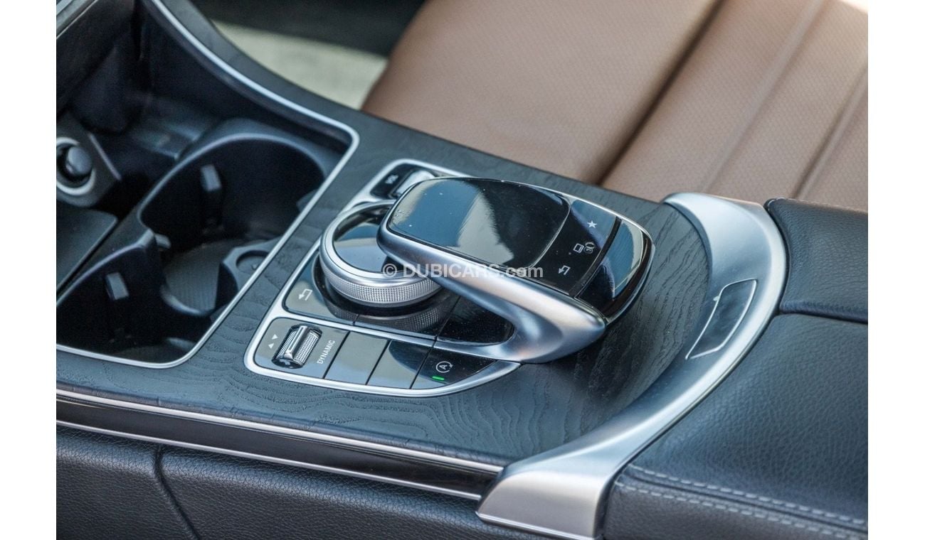 مرسيدس بنز C 200 كوبيه