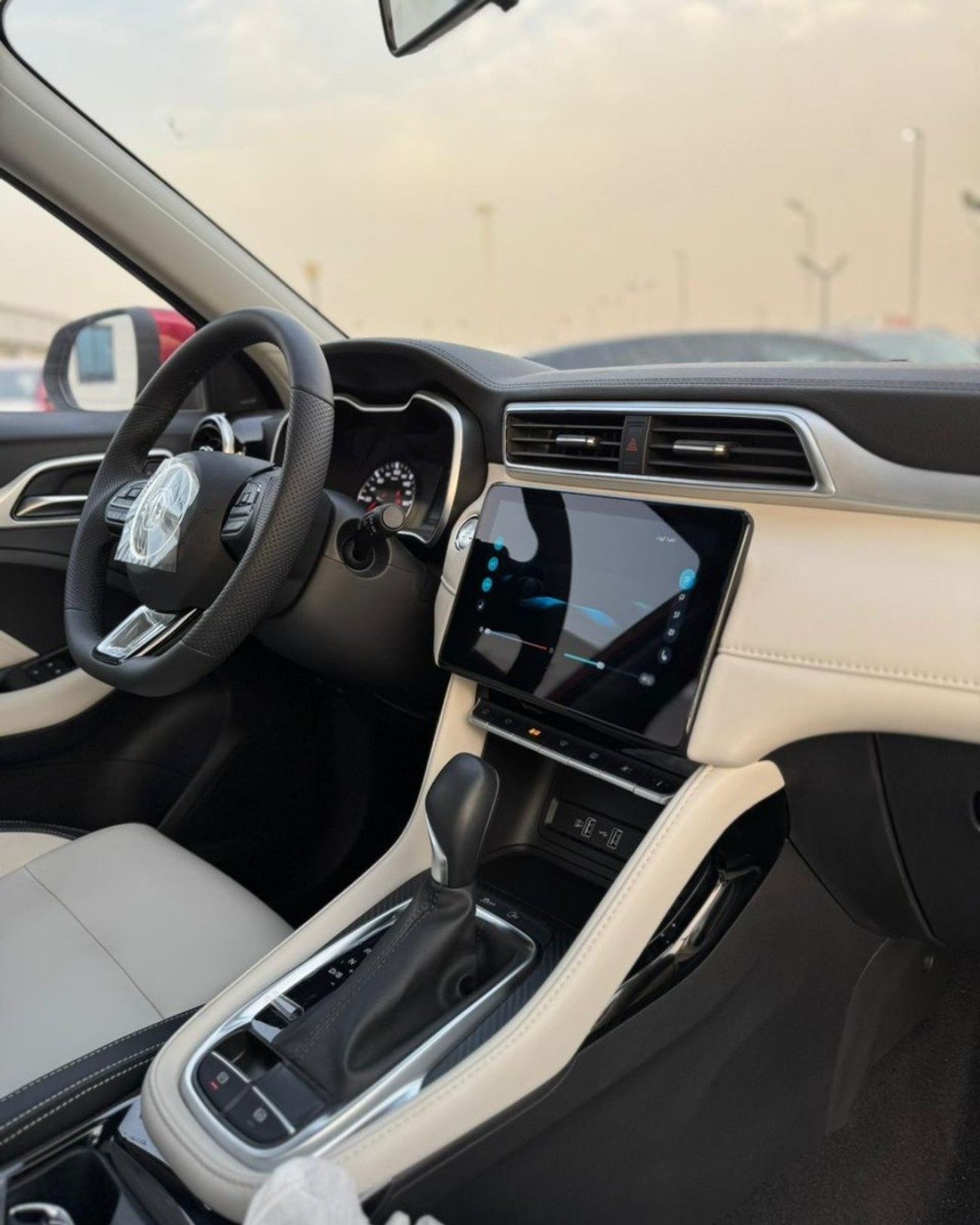 MG ZS MG ZS 1.5L (LUXURY) - 2025 MODEL RED COLOR