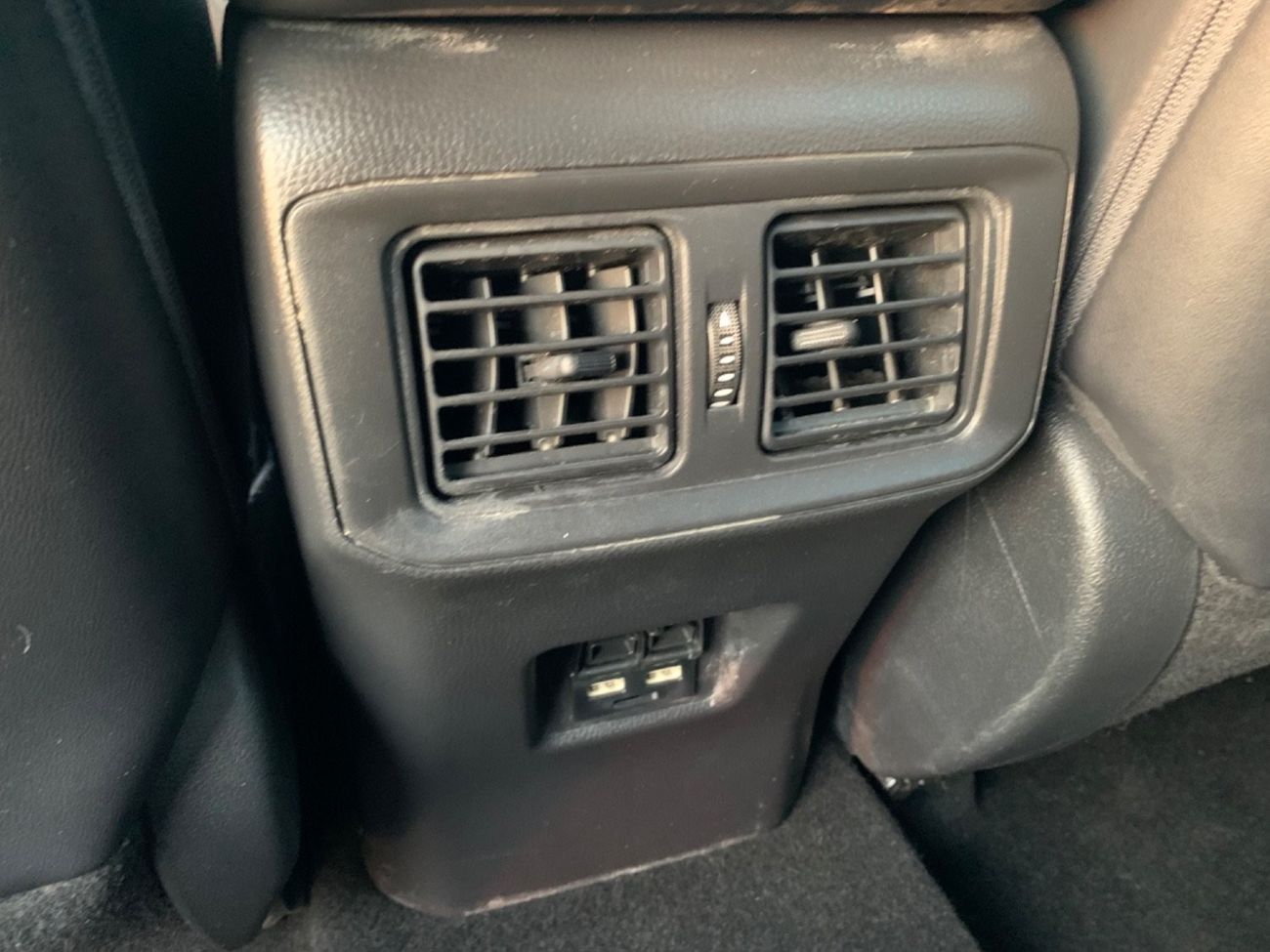 Toyota RAV4 2021 TOYOTA RAV4 XLE HYBRID