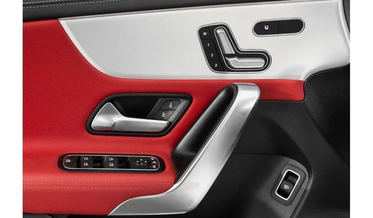 Mercedes-Benz CLA 250 Std 2.0L (224 HP)