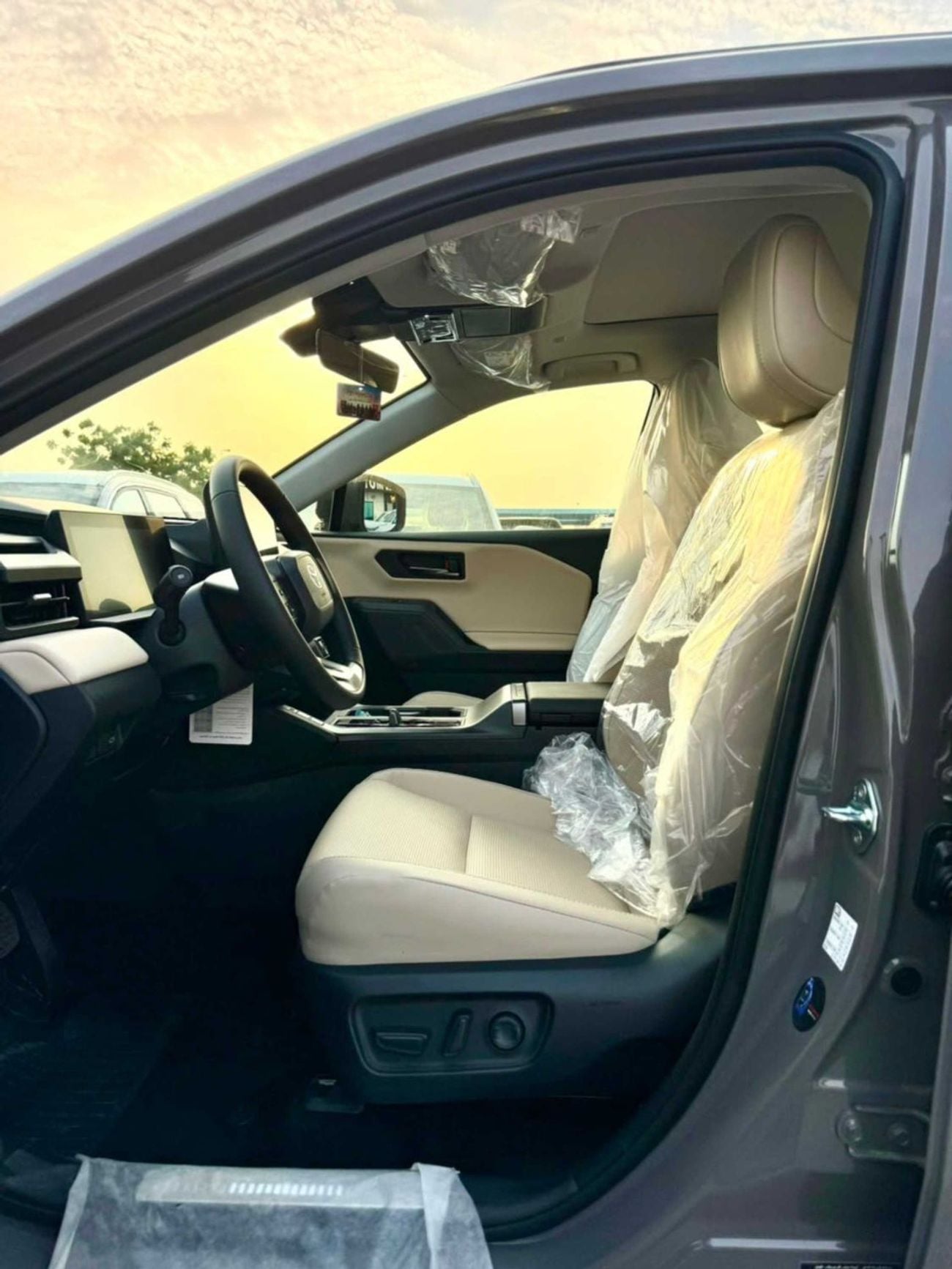 تويوتا راف ٤ VXR HEV