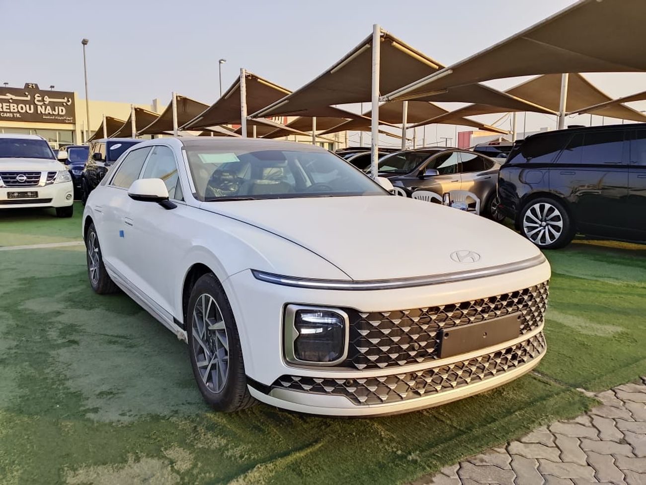 Hyundai Azera Smartstream G1.6T HEV