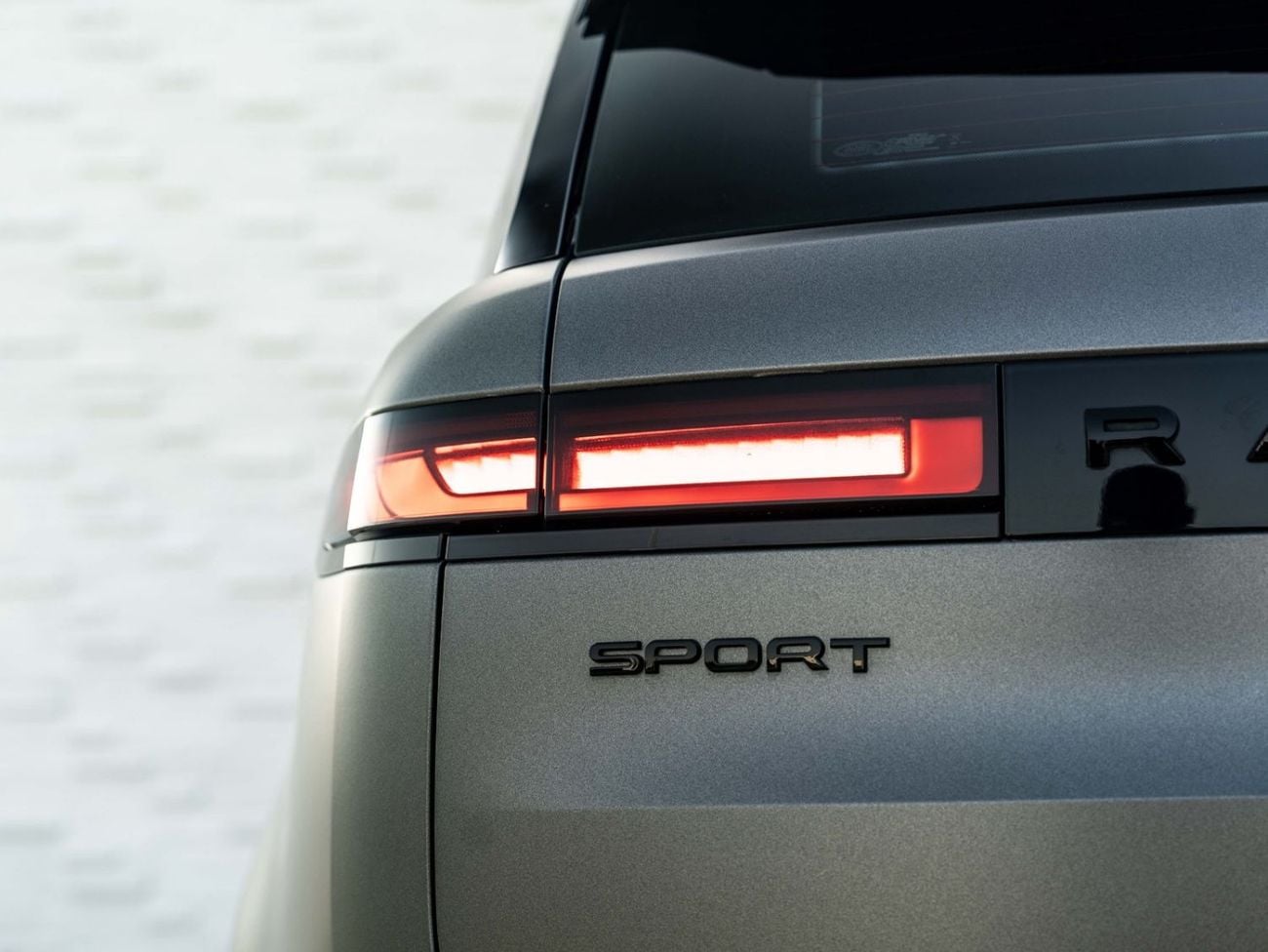 لاند روفر رينج روفر سبورت DYNAMIC SE P400 Land Rover Range Rover Sport 2024