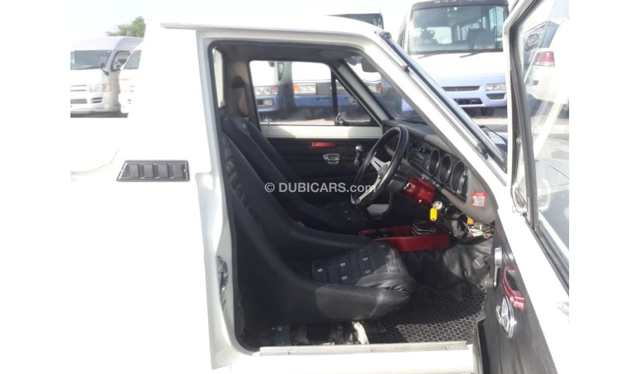 نيسان صني Nissan sunny RIGHT HAND DRIVE (Stock no PM 278 )