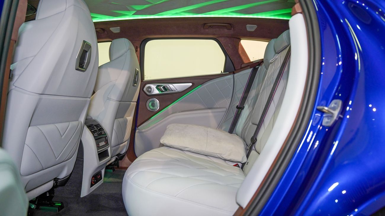 بي أم دبليو XM