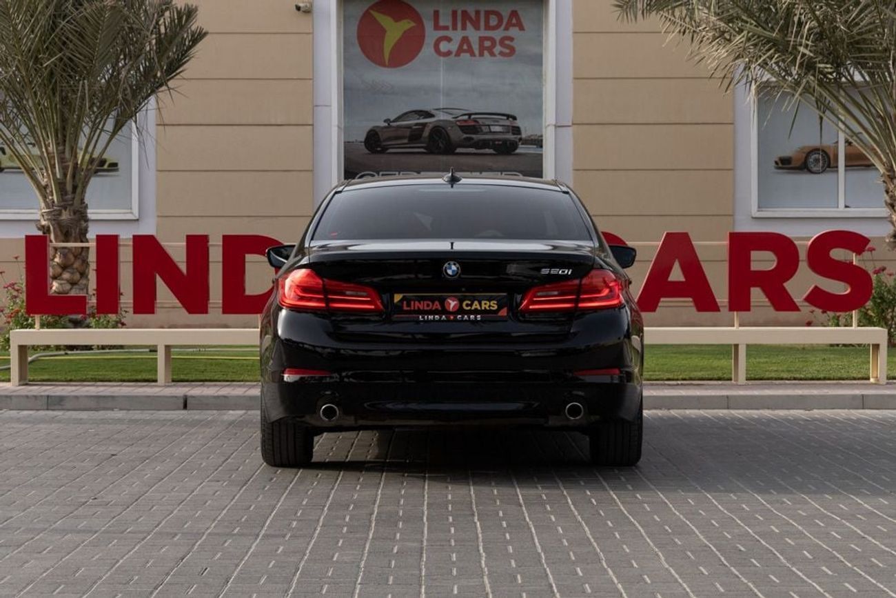 بي أم دبليو 520i Std 2.0L
