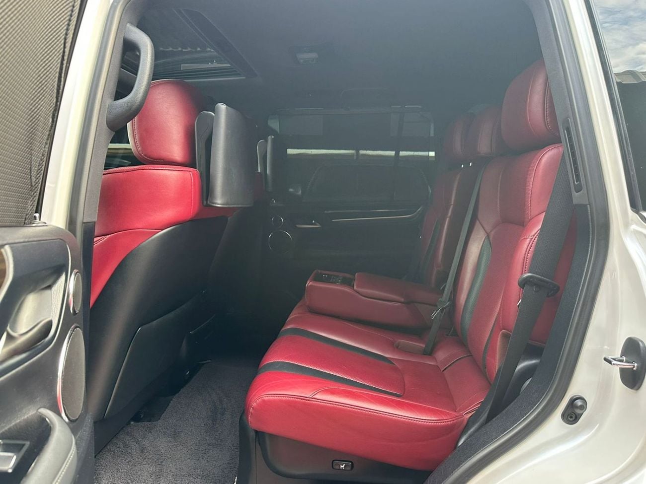 Lexus LX 570 Sport 5.7L