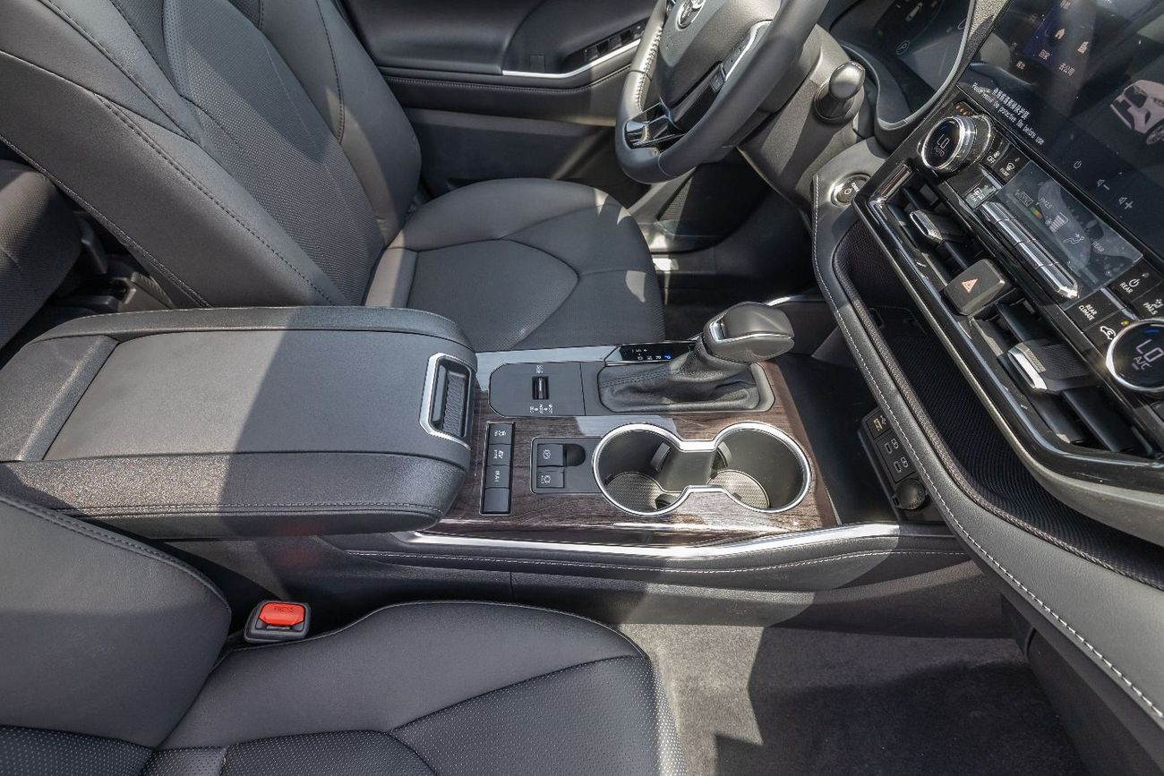 Toyota Highlander Toyota Highlander 2.5L Hybrid Electric 4WD Premium Edition 7-Seater - 2025 (Export)