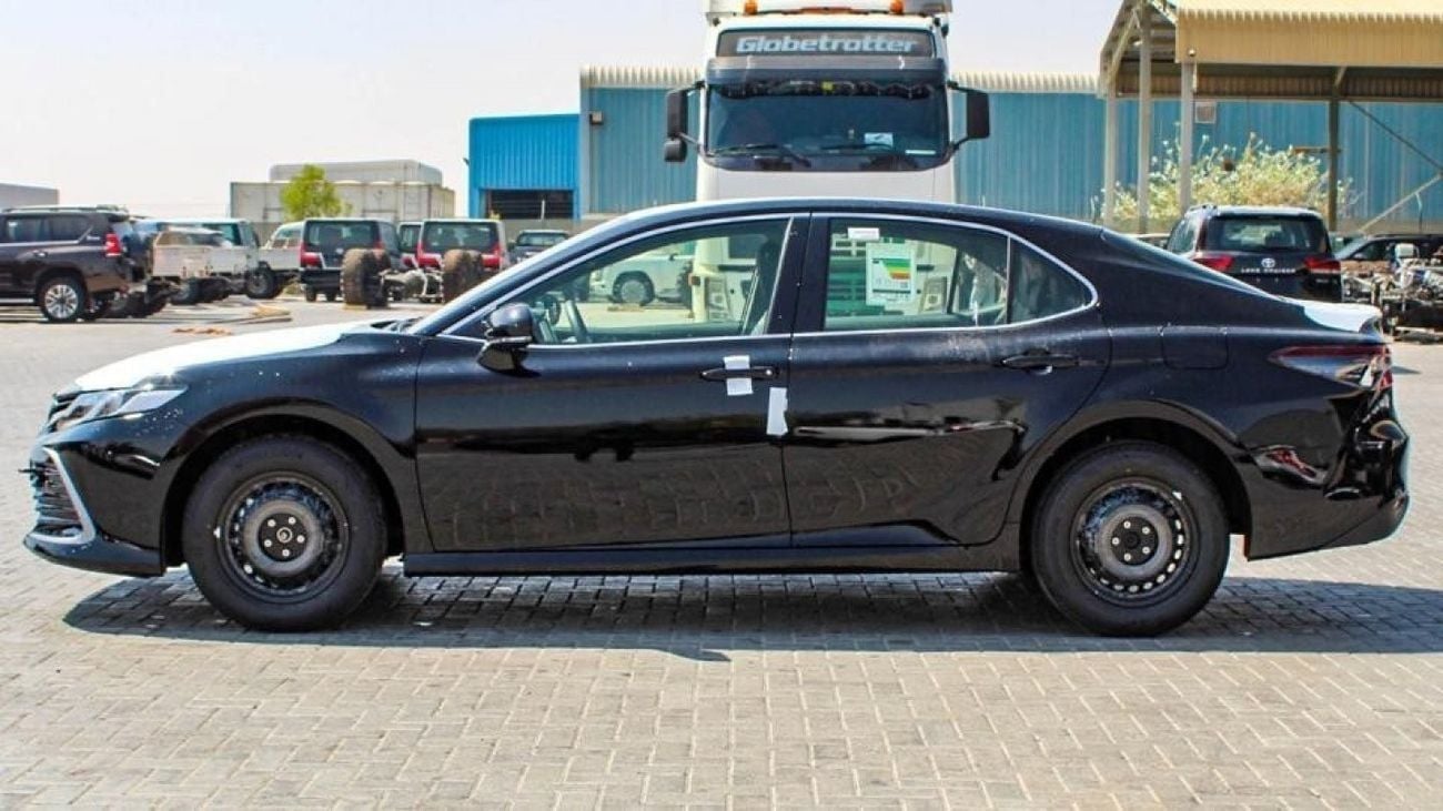 تويوتا كامري Toyota/CAMRY/AXVB1 2.5L LE 5 seater AC - 2x Airbags - ABS AT(export only)